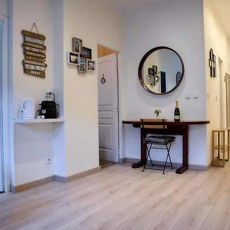 Beautiful , 3 Min Walk , Free Parking, Near Negresco