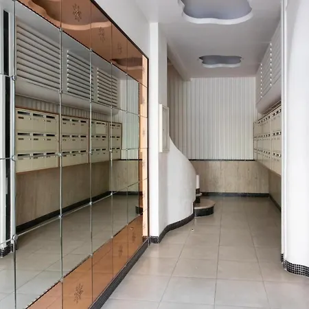 Daire Beautiful , 3 Min Walk , Free Parking, Near Negresco *