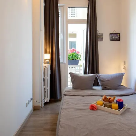 Beautiful , 3 Min Walk , Free Parking, Near Negresco